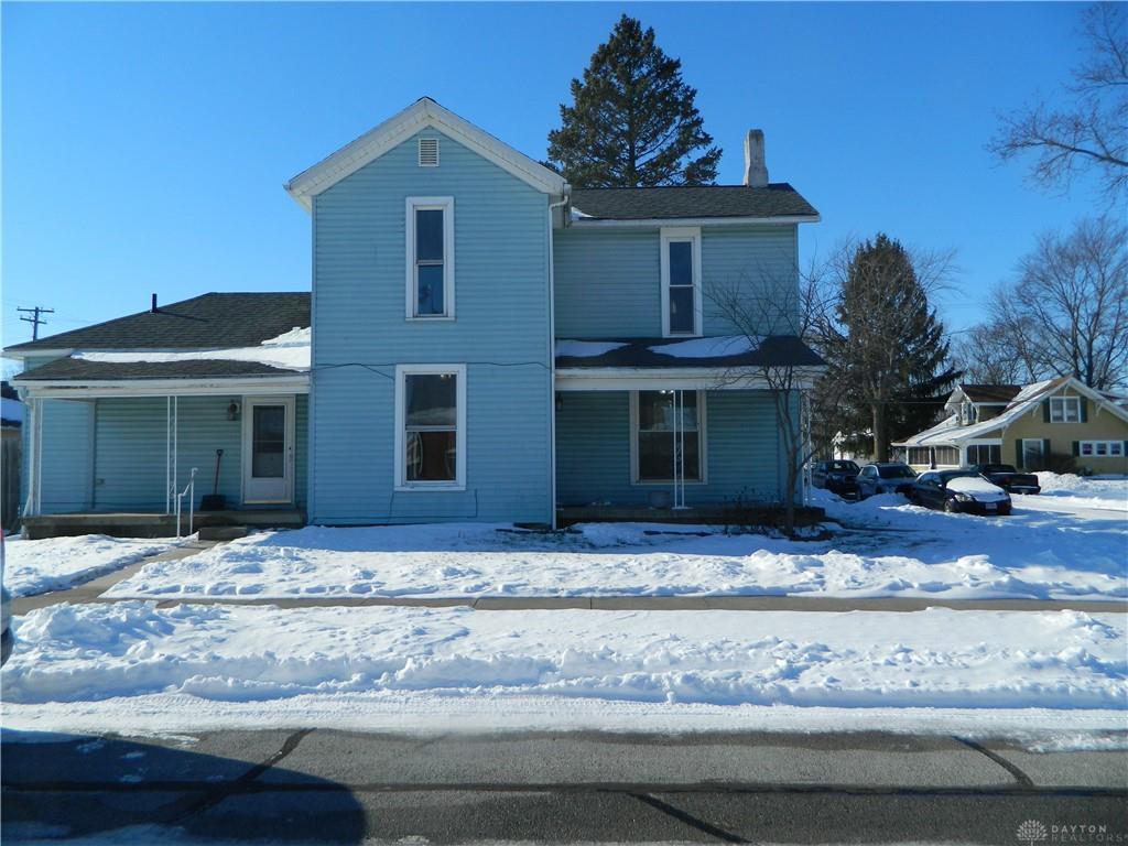 302 W 1st Street Property Photo