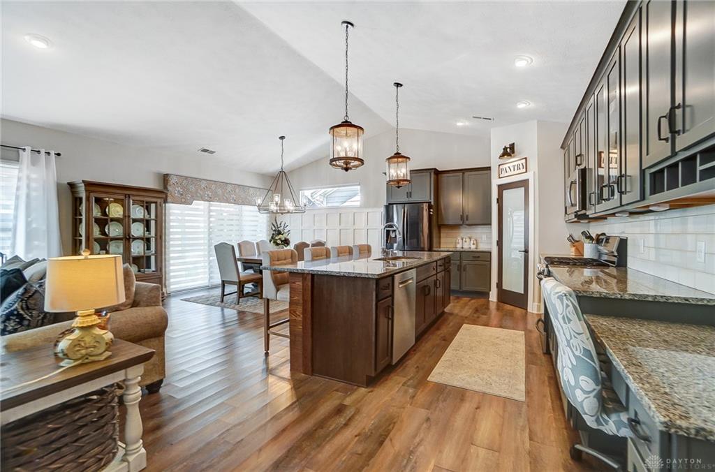 1367 Bourdeaux Way Property Photo 13
