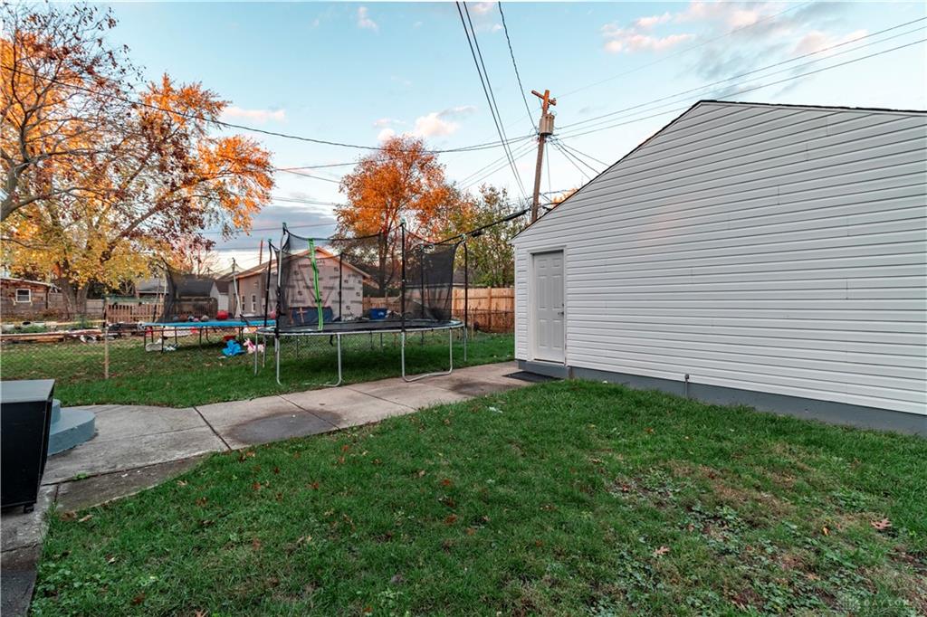 520 Deeds Avenue Property Photo 7