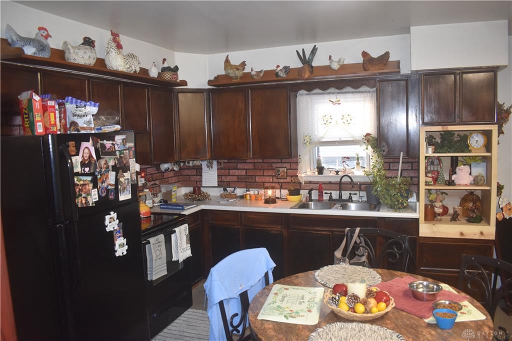 36 E 3rd Street Property Photo 7