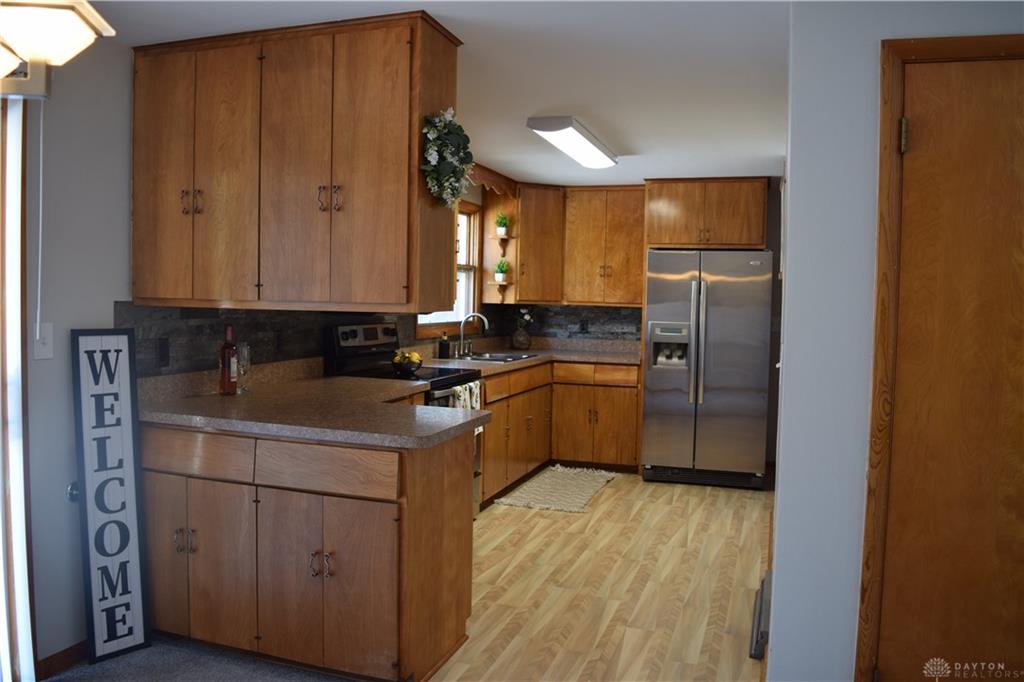 4834 W Ridgewood Road Property Photo 8
