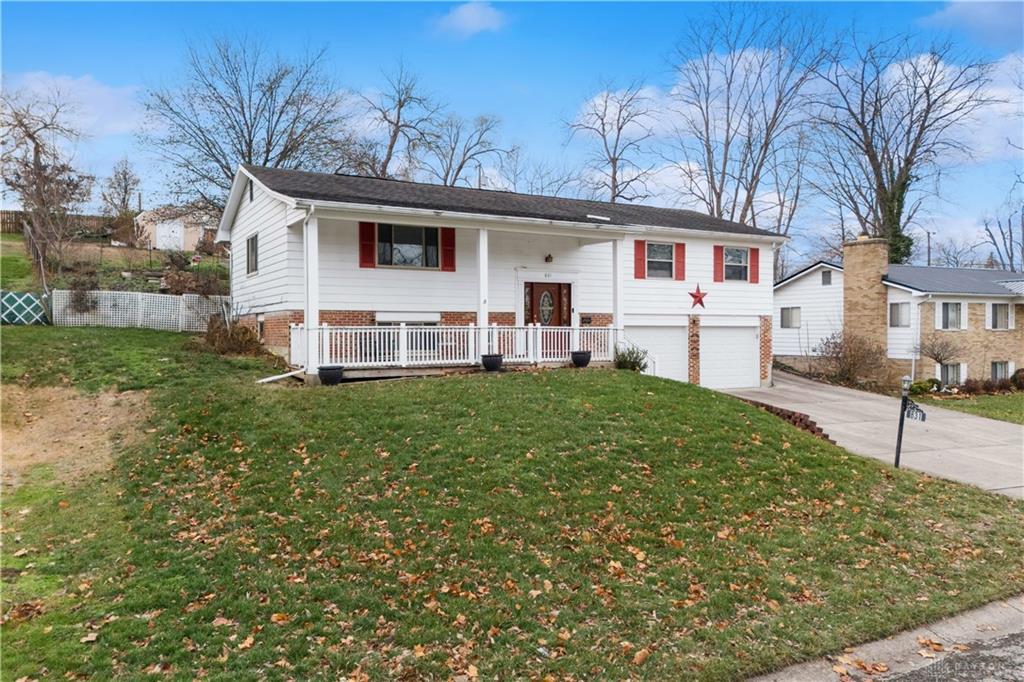 831 Cascade Drive Property Photo 2