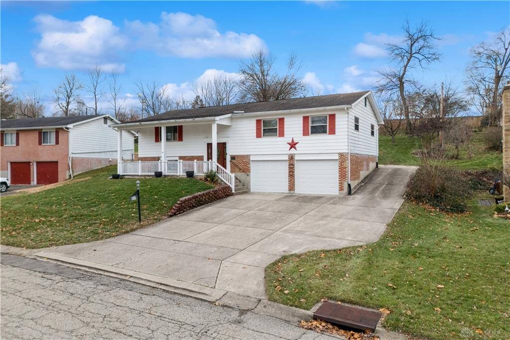 831 Cascade Drive Property Photo 3