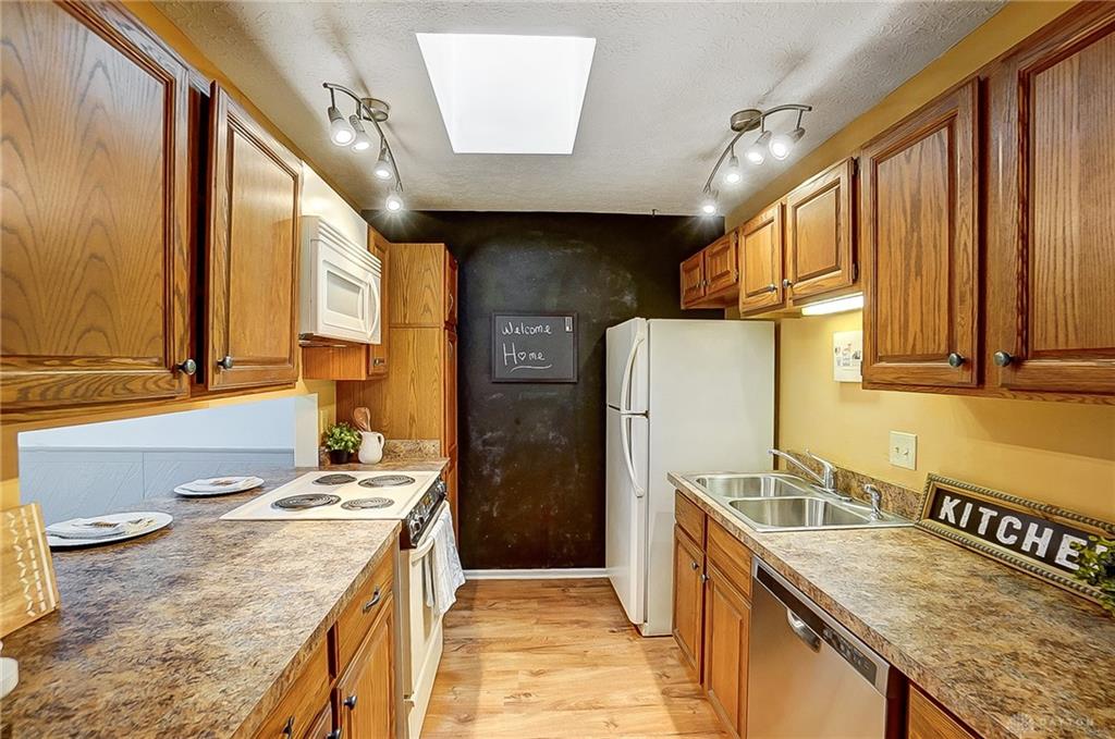 8639 Sea Pines Lane Property Photo 12