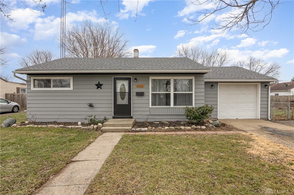 836 S Maple Avenue Property Photo 1