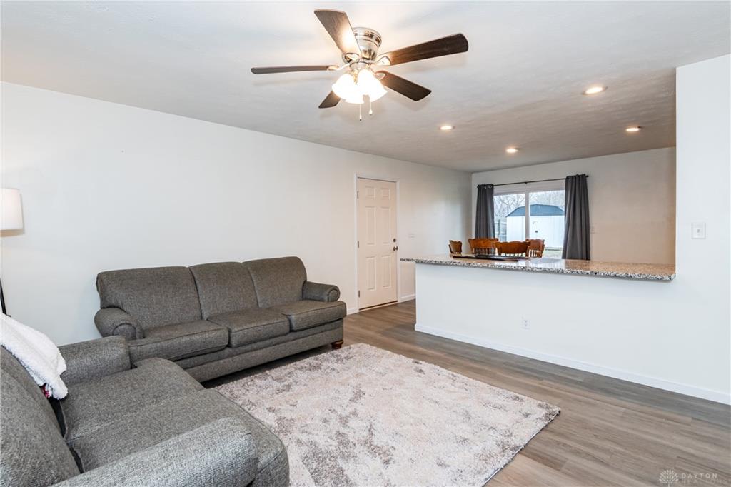 683 Montana Drive Property Photo 3