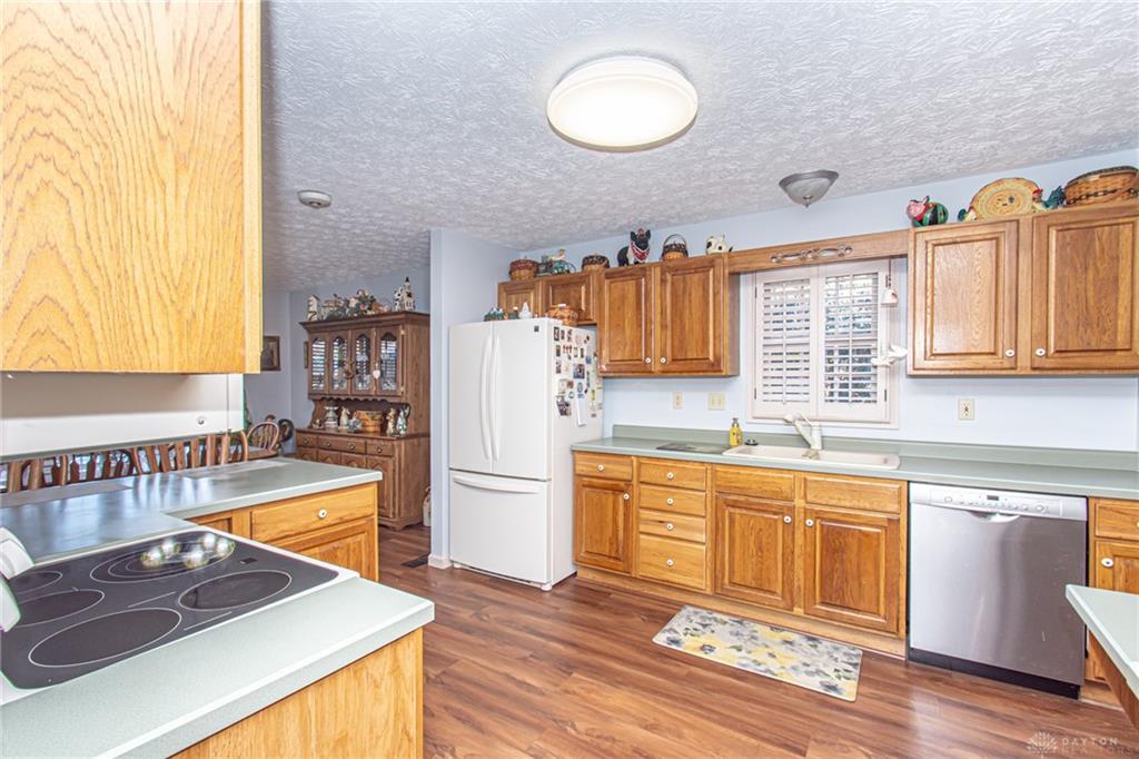 70 Long Drive Property Photo 15