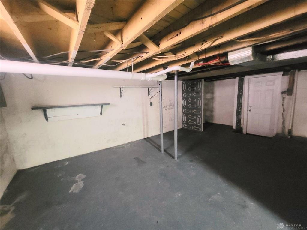 550 E Rose Property Photo 24
