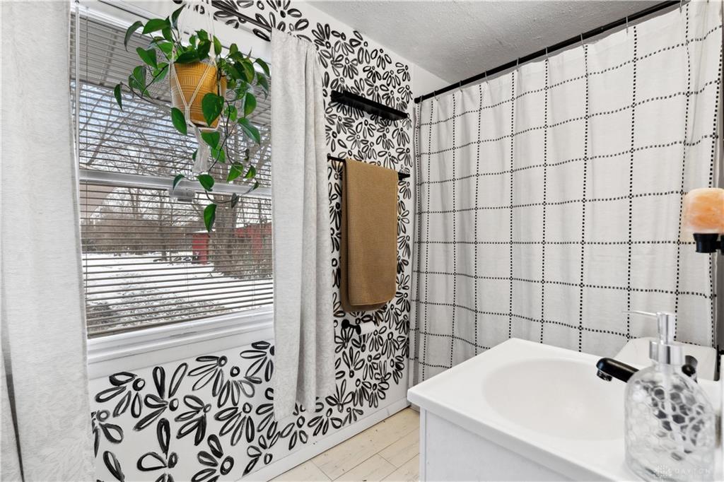 10300 Eby Road Property Photo 13