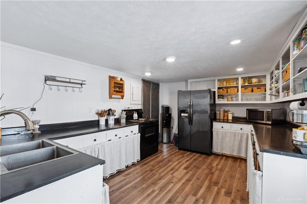 10300 Eby Road Property Photo 18