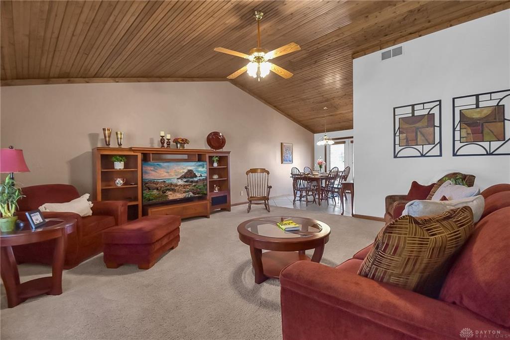 2641 Sarsi Drive Property Photo 5