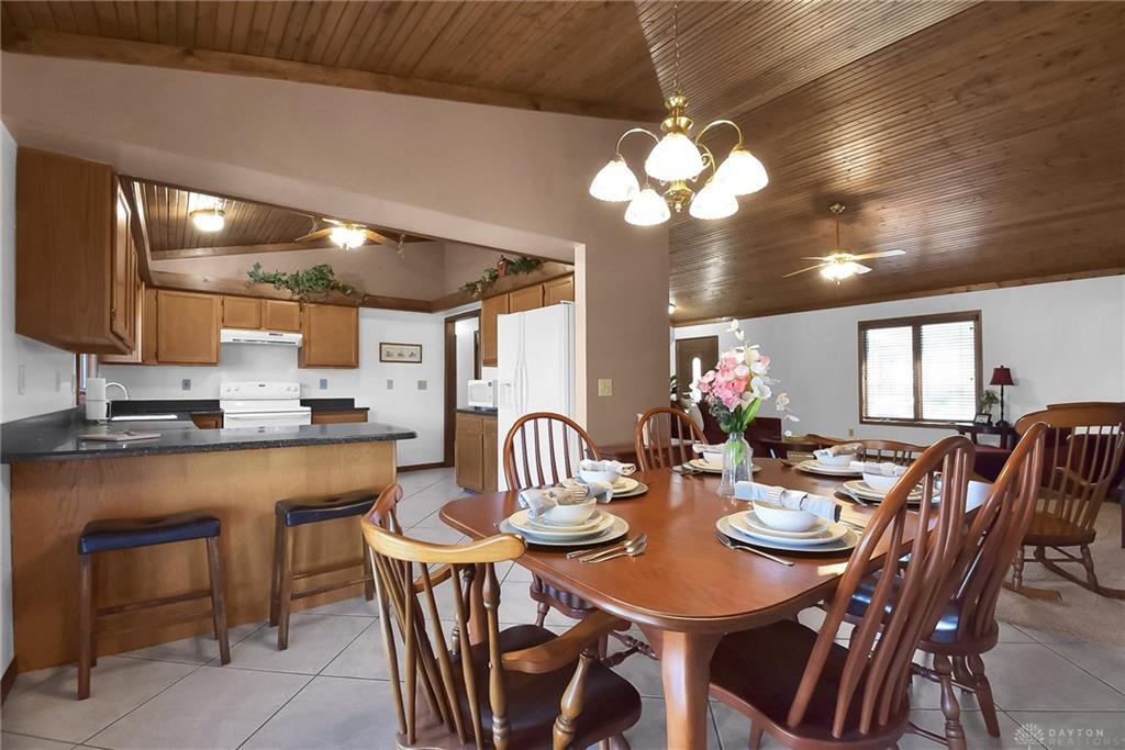 2641 Sarsi Drive Property Photo 8
