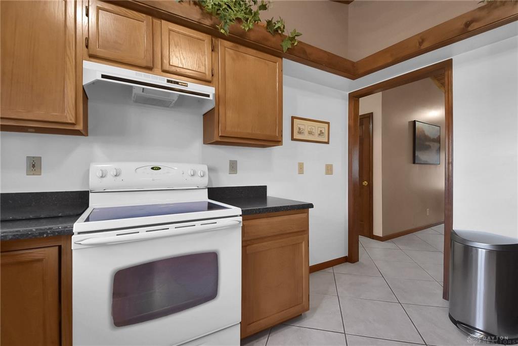 2641 Sarsi Drive Property Photo 11
