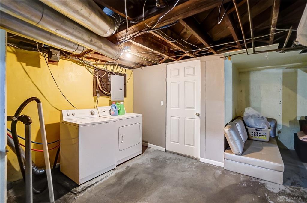 121 Santa Clara Avenue Property Photo 33