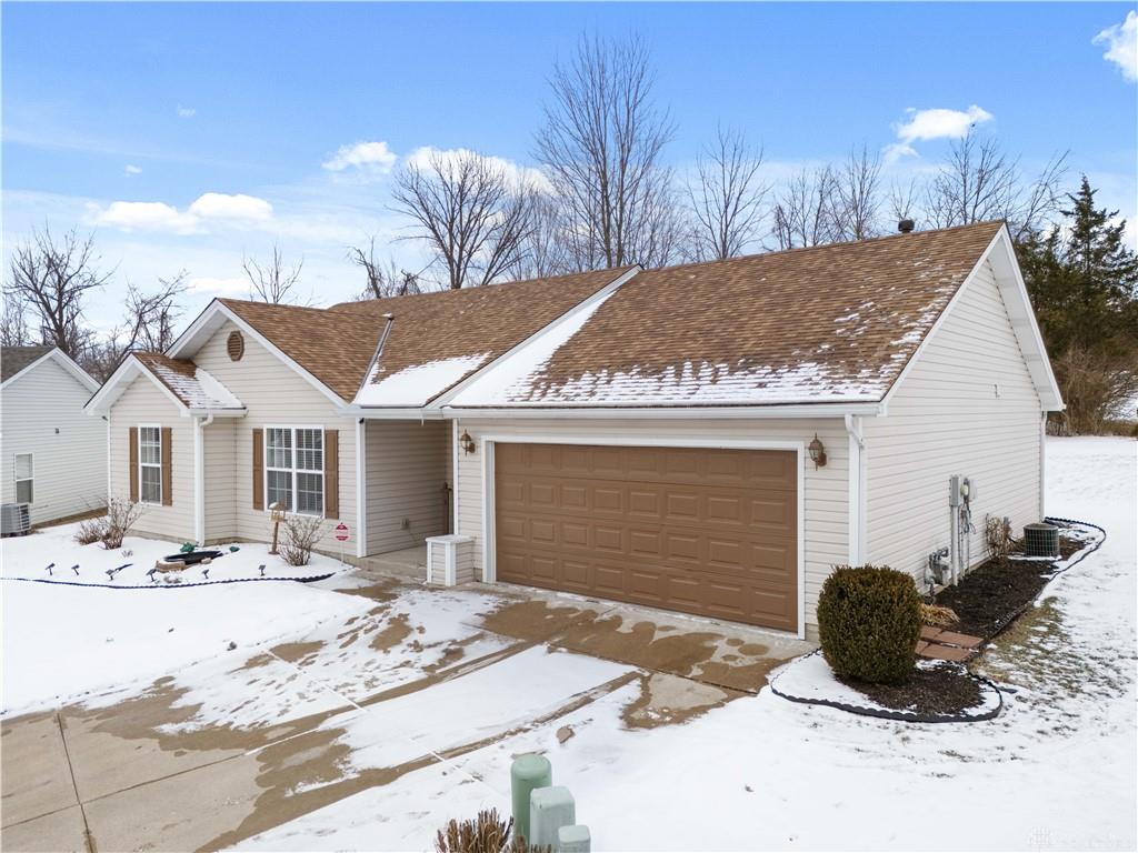 124 Mimosa Court Property Photo 3