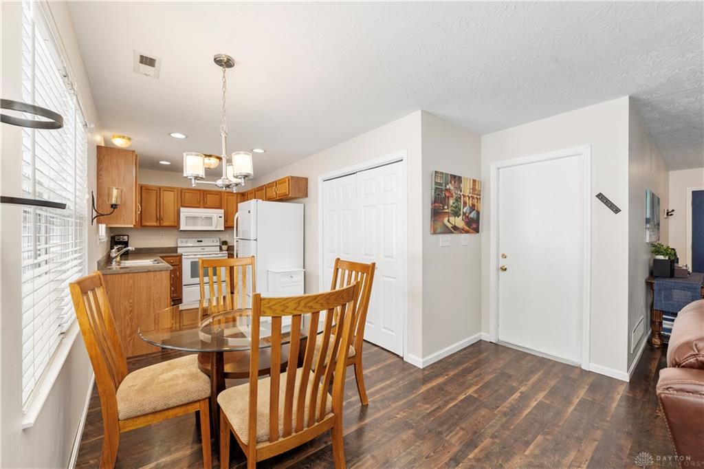 124 Mimosa Court Property Photo 11