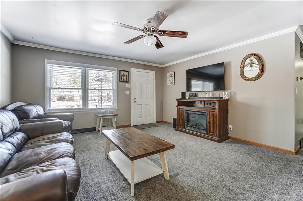 1315 Skyline Lane Property Photo 6