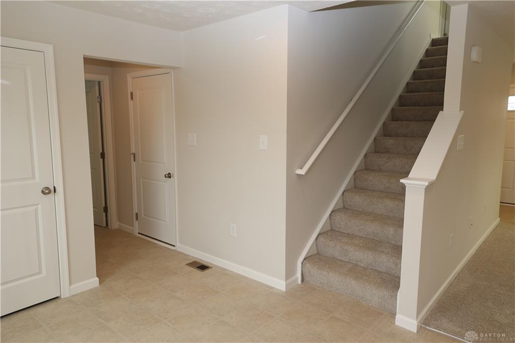 1674 Bishop Court Property Photo 8