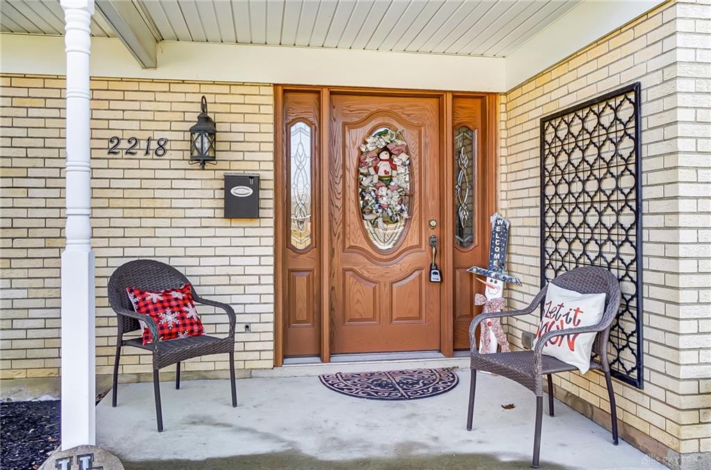 2218 E Rahn Road Property Photo 1