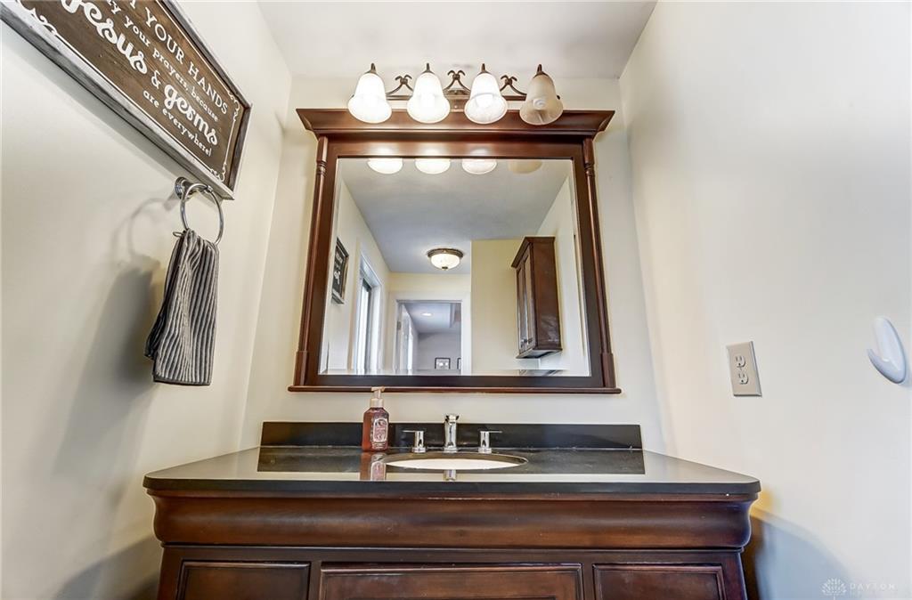 2218 E Rahn Road Property Photo 19