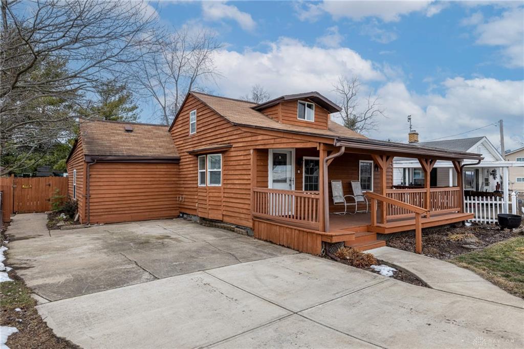3413 Dryden Road Property Photo 4