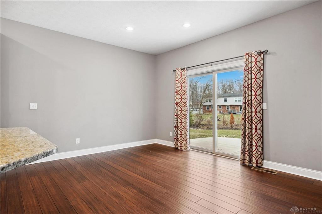 9494 Paragon Mills Lane Property Photo 16