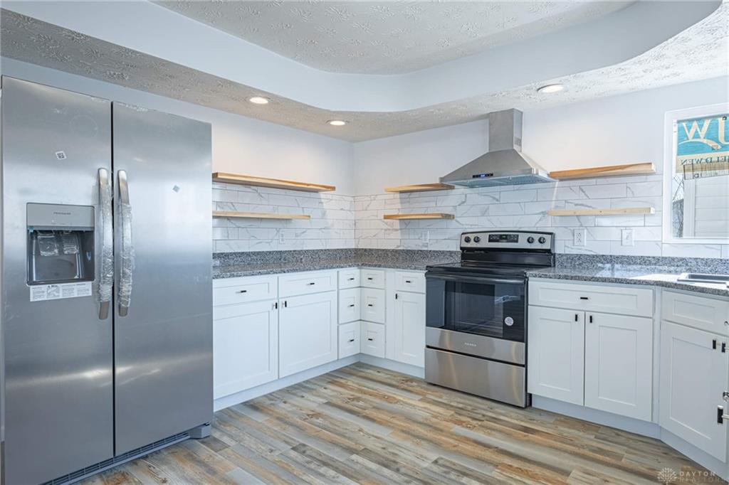 560 Margaret Drive Property Photo 12