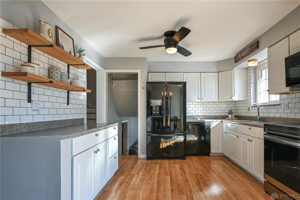 3923 Tramore Drive Property Photo 12