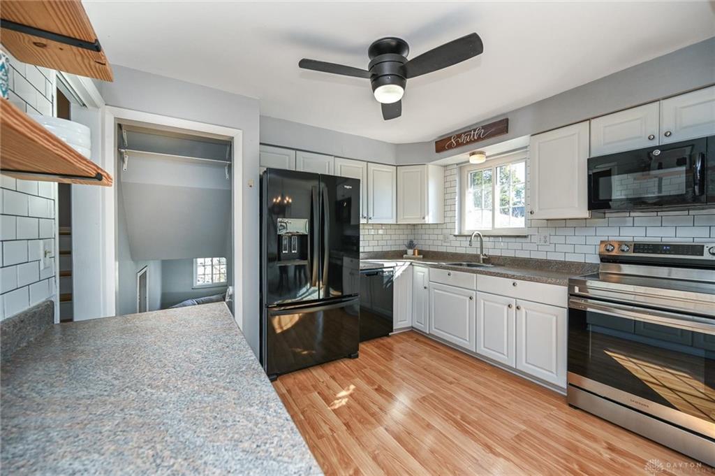 3923 Tramore Drive Property Photo 13