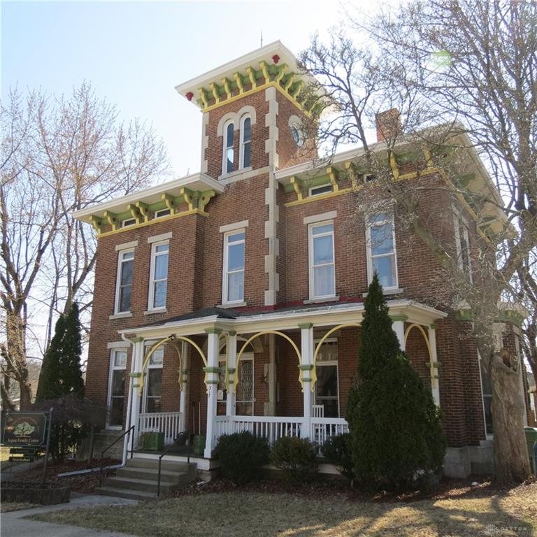 317 E Poplar Street Property Photo