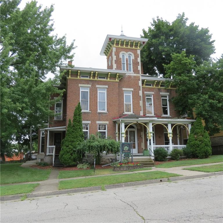 317 E Poplar Street Property Photo 1