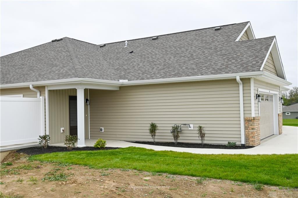 546 Reed Property Photo 2