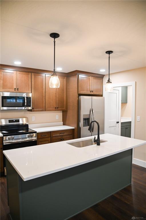 546 Reed Property Photo 7