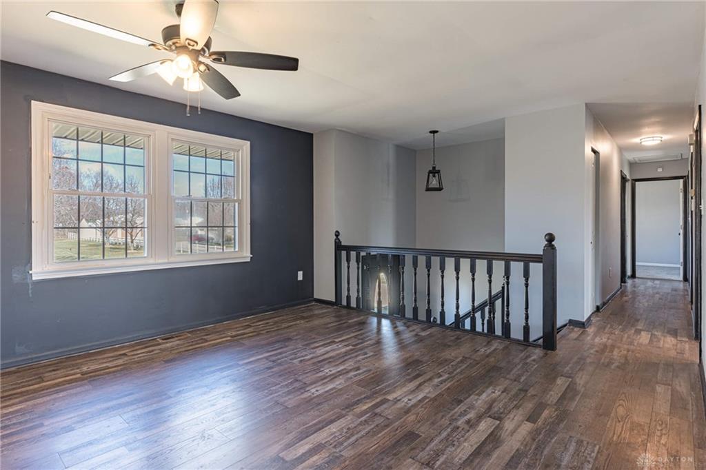 5583 Peach Blossom Court Property Photo 4