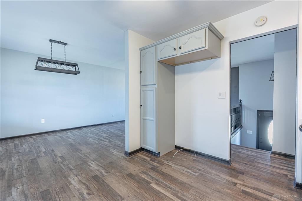 5583 Peach Blossom Court Property Photo 10