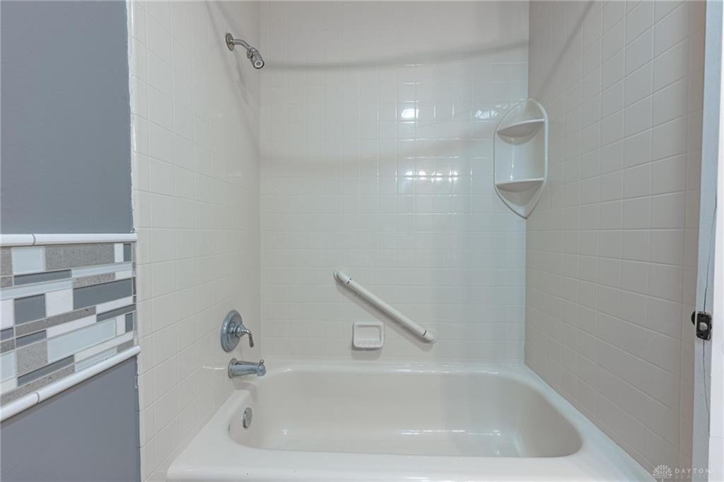 5583 Peach Blossom Court Property Photo 13