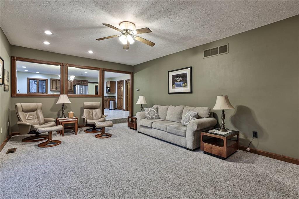439 Claxton Glen Court Property Photo 13