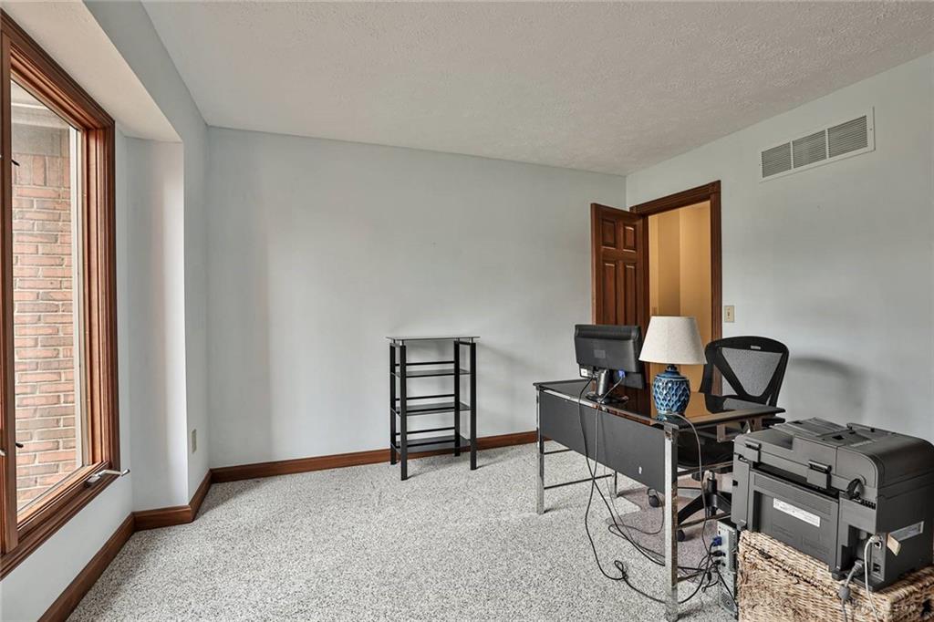 439 Claxton Glen Court Property Photo 25