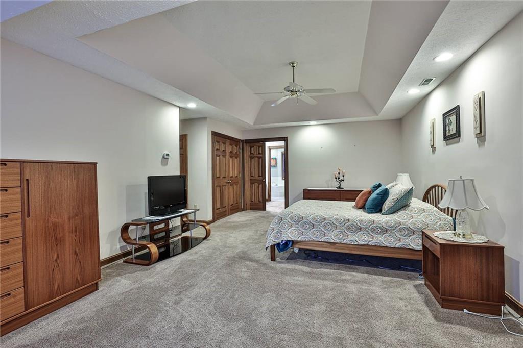 439 Claxton Glen Court Property Photo 28