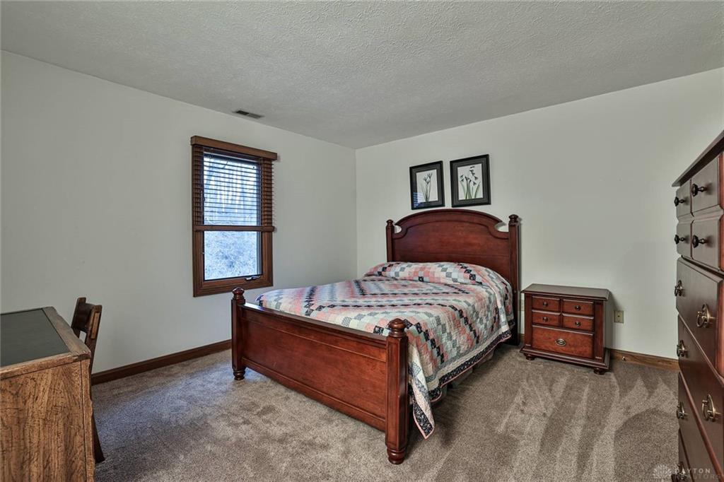 439 Claxton Glen Court Property Photo 33