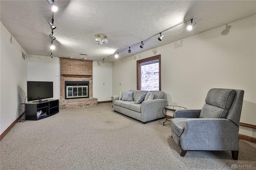 439 Claxton Glen Court Property Photo 39