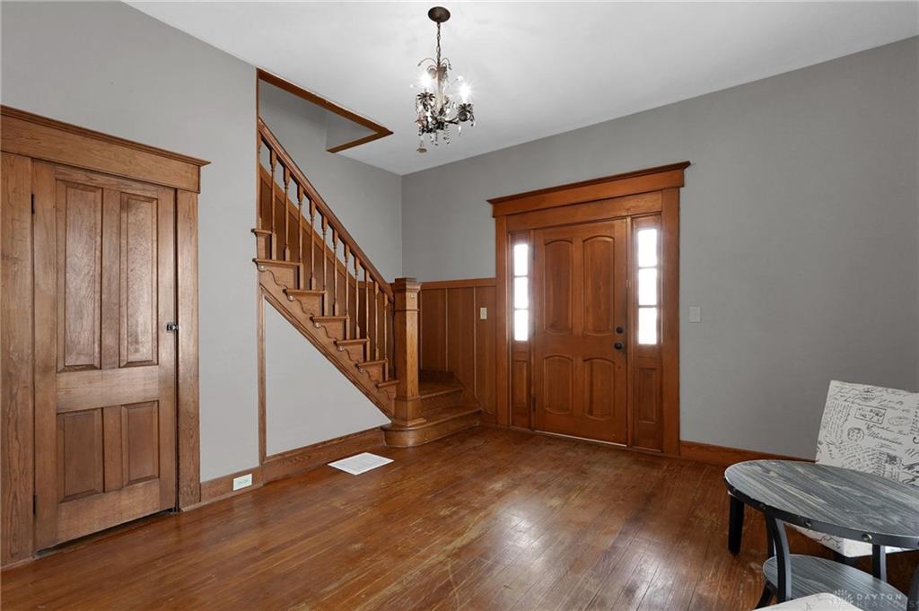 125 W Mound Street Property Photo 5