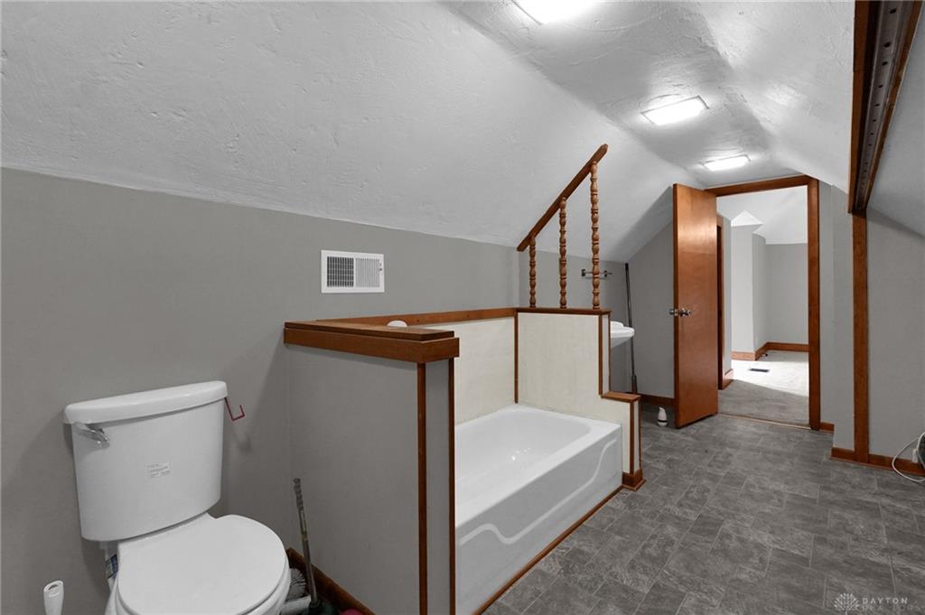 125 W Mound Street Property Photo 20
