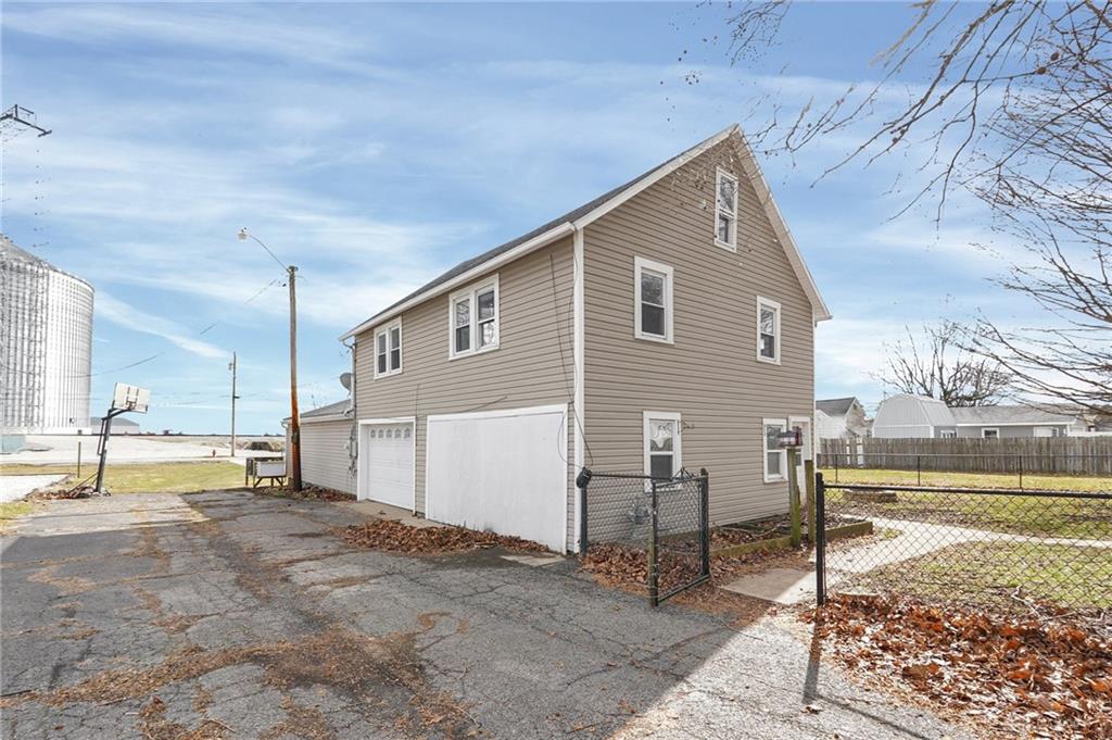 125 W Mound Street Property Photo 50