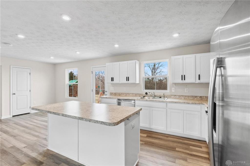 6694 Rivulet Drive Property Photo 12