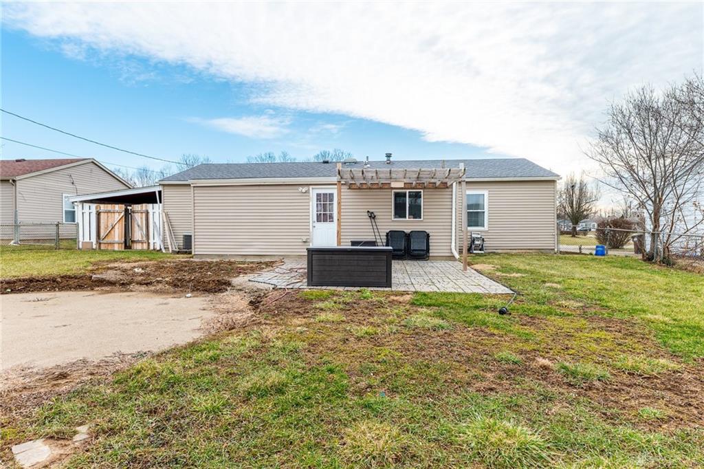 571 Martha Drive Property Photo 3