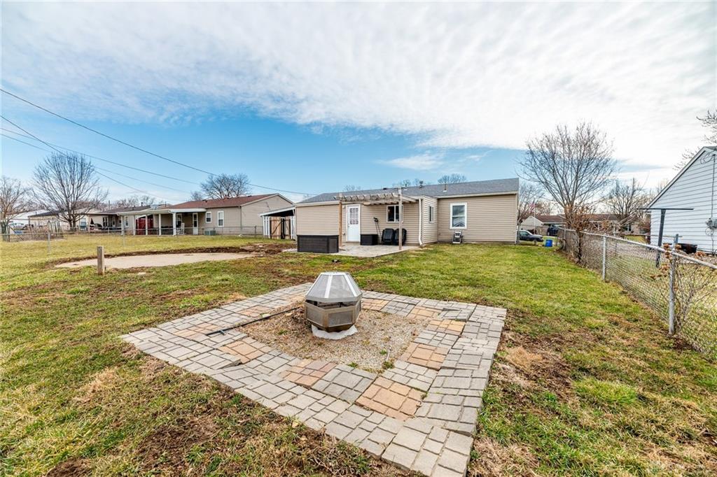 571 Martha Drive Property Photo 4