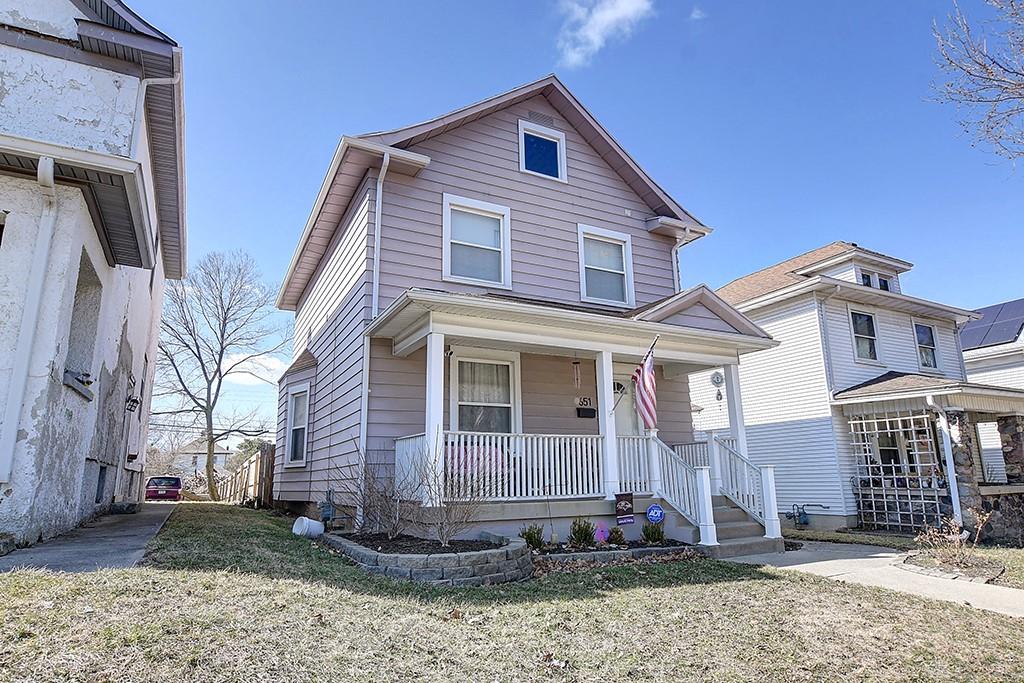 651 Saint Nicholas Avenue Property Photo 3