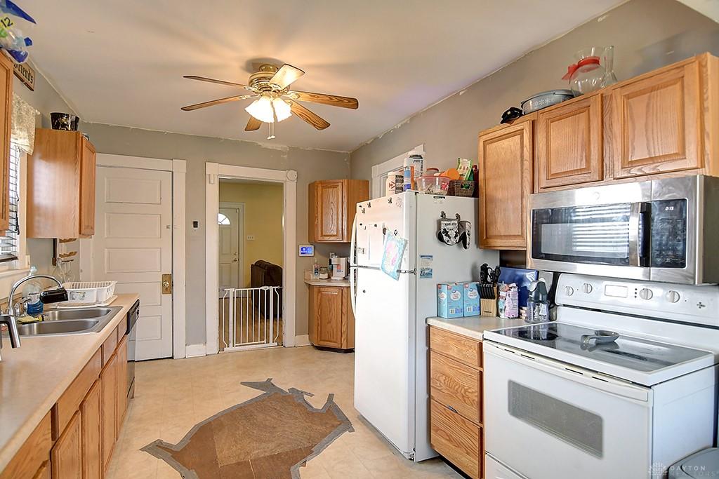 651 Saint Nicholas Avenue Property Photo 11