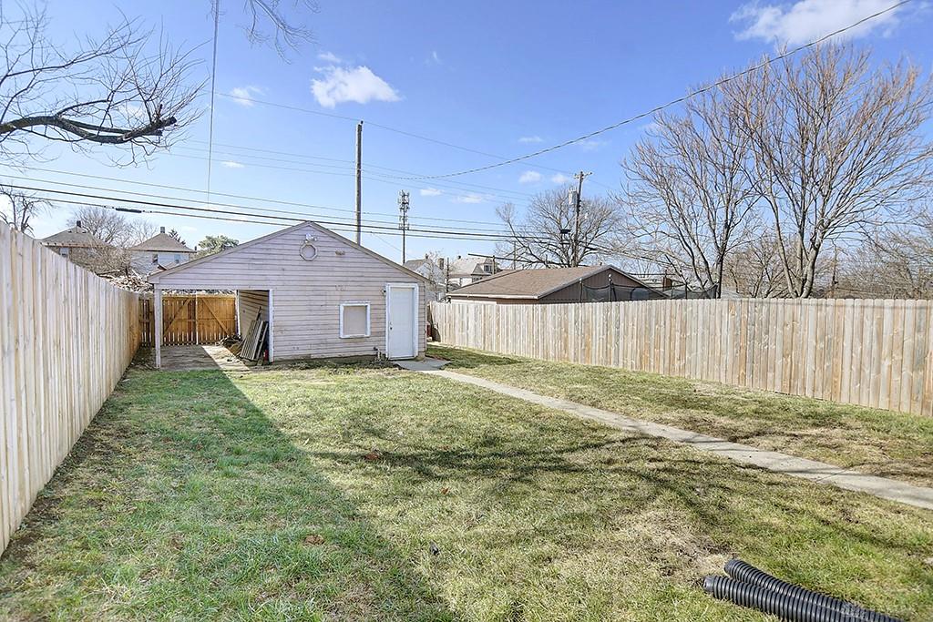 651 Saint Nicholas Avenue Property Photo 23